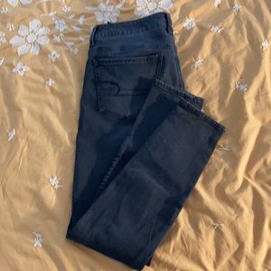 American Eagle distressed black jegging skinny jeans, super stretch size 6